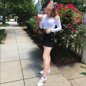 Meet your Posher, Alma